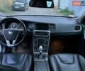 Белый Вольво С60, объемом двигателя 2.52 л и пробегом 187 тыс. км за 10500 $, фото 12 на Automoto.ua