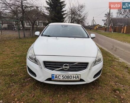 Белый Вольво С60, объемом двигателя 1.56 л и пробегом 311 тыс. км за 7700 $, фото 6 на Automoto.ua