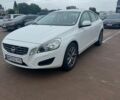 Белый Вольво С60, объемом двигателя 1.6 л и пробегом 80 тыс. км за 9500 $, фото 1 на Automoto.ua
