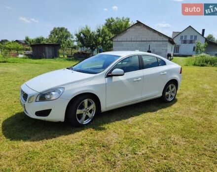 Білий Вольво С60, об'ємом двигуна 1.6 л та пробігом 307 тис. км за 9000 $, фото 11 на Automoto.ua