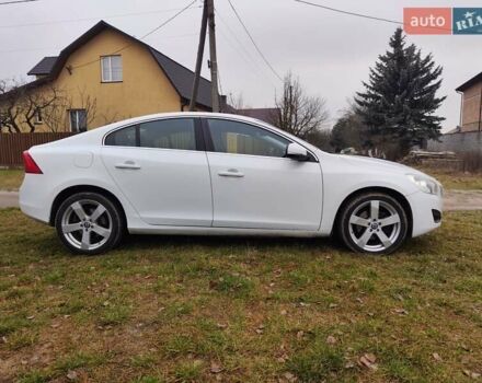 Белый Вольво С60, объемом двигателя 1.56 л и пробегом 311 тыс. км за 7700 $, фото 4 на Automoto.ua