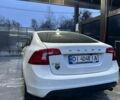Белый Вольво С60, объемом двигателя 1.6 л и пробегом 228 тыс. км за 9300 $, фото 2 на Automoto.ua