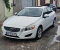Білий Вольво С60, об'ємом двигуна 2.5 л та пробігом 80 тис. км за 8500 $, фото 1 на Automoto.ua