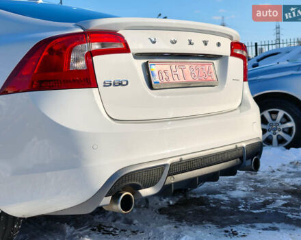 Белый Вольво С60, объемом двигателя 1.6 л и пробегом 245 тыс. км за 12750 $, фото 12 на Automoto.ua