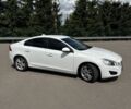 Белый Вольво С60, объемом двигателя 2 л и пробегом 250 тыс. км за 9500 $, фото 3 на Automoto.ua