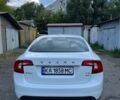 Белый Вольво С60, объемом двигателя 2.52 л и пробегом 187 тыс. км за 10500 $, фото 3 на Automoto.ua