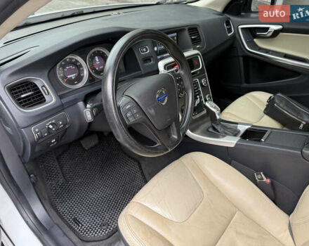 Белый Вольво С60, объемом двигателя 3 л и пробегом 155 тыс. км за 14999 $, фото 28 на Automoto.ua