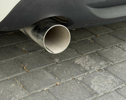 Белый Вольво С60, объемом двигателя 3 л и пробегом 155 тыс. км за 14999 $, фото 5 на Automoto.ua