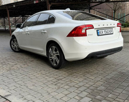 Белый Вольво С60, объемом двигателя 1.98 л и пробегом 222 тыс. км за 10500 $, фото 5 на Automoto.ua