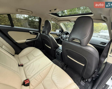 Белый Вольво С60, объемом двигателя 3 л и пробегом 155 тыс. км за 14999 $, фото 34 на Automoto.ua