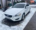 Белый Вольво С60, объемом двигателя 2.52 л и пробегом 103 тыс. км за 9900 $, фото 1 на Automoto.ua