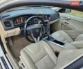 Белый Вольво С60, объемом двигателя 2.5 л и пробегом 172 тыс. км за 11000 $, фото 6 на Automoto.ua