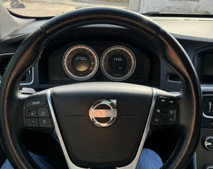 Білий Вольво С60, об'ємом двигуна 2.5 л та пробігом 266 тис. км за 7950 $, фото 16 на Automoto.ua