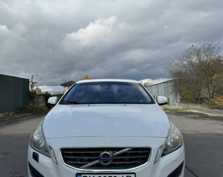Білий Вольво С60, об'ємом двигуна 2.5 л та пробігом 266 тис. км за 7950 $, фото 1 на Automoto.ua