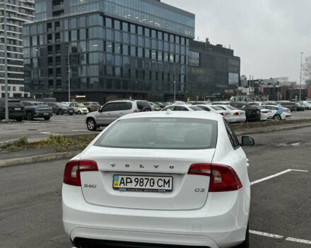 Белый Вольво С60, объемом двигателя 2 л и пробегом 265 тыс. км за 13000 $, фото 2 на Automoto.ua