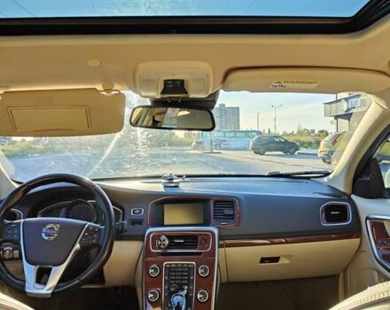 Вольво С60 2013 в Киеве на Automoto.ua Белый Вольво С60, объемом двигателя 2.52 л и пробегом 164 тыс. км за 12500 $, фото 18 на Automoto.ua