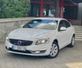 Белый Вольво С60, объемом двигателя 1.6 л и пробегом 350 тыс. км за 9800 $, фото 1 на Automoto.ua