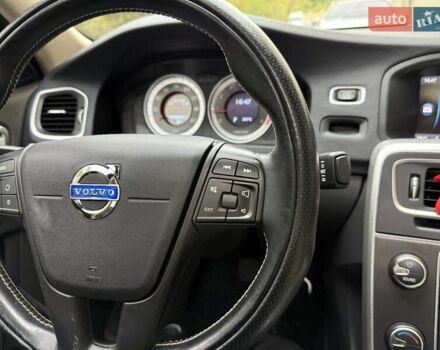 Белый Вольво С60, объемом двигателя 3 л и пробегом 155 тыс. км за 14999 $, фото 23 на Automoto.ua