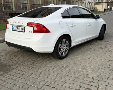 Белый Вольво С60, объемом двигателя 1.98 л и пробегом 222 тыс. км за 10500 $, фото 2 на Automoto.ua