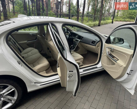 Білий Вольво С60, об'ємом двигуна 2.52 л та пробігом 269 тис. км за 11900 $, фото 34 на Automoto.ua