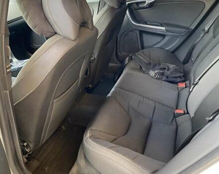 Білий Вольво С60, об'ємом двигуна 1.6 л та пробігом 330 тис. км за 10500 $, фото 3 на Automoto.ua