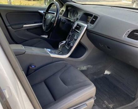 Білий Вольво С60, об'ємом двигуна 1.6 л та пробігом 330 тис. км за 10500 $, фото 2 на Automoto.ua