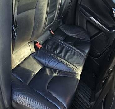 Белый Вольво С60, объемом двигателя 2.5 л и пробегом 208 тыс. км за 11200 $, фото 16 на Automoto.ua