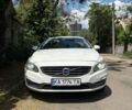 Белый Вольво С60, объемом двигателя 2.5 л и пробегом 216 тыс. км за 11575 $, фото 1 на Automoto.ua