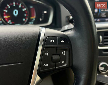 Білий Вольво С60, об'ємом двигуна 1.97 л та пробігом 176 тис. км за 13500 $, фото 9 на Automoto.ua