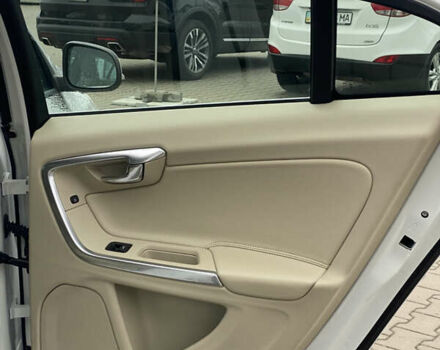 Белый Вольво С60, объемом двигателя 2 л и пробегом 260 тыс. км за 8300 $, фото 28 на Automoto.ua