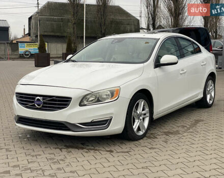 Белый Вольво С60, объемом двигателя 2 л и пробегом 260 тыс. км за 8300 $, фото 3 на Automoto.ua