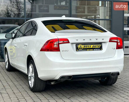 Білий Вольво С60, об'ємом двигуна 1.97 л та пробігом 176 тис. км за 13500 $, фото 4 на Automoto.ua