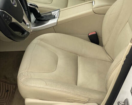 Белый Вольво С60, объемом двигателя 2 л и пробегом 260 тыс. км за 8300 $, фото 19 на Automoto.ua