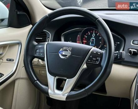 Білий Вольво С60, об'ємом двигуна 1.97 л та пробігом 176 тис. км за 13500 $, фото 22 на Automoto.ua