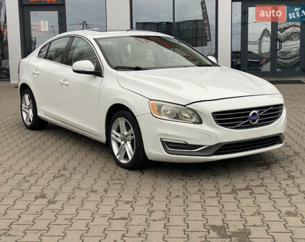 Белый Вольво С60, объемом двигателя 2 л и пробегом 260 тыс. км за 8300 $, фото 1 на Automoto.ua
