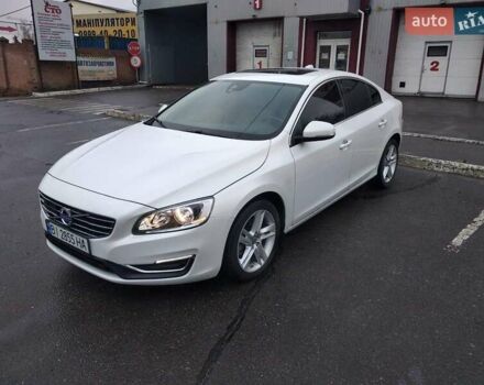 Белый Вольво С60, объемом двигателя 2 л и пробегом 160 тыс. км за 11550 $, фото 1 на Automoto.ua