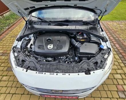 Белый Вольво С60, объемом двигателя 1.97 л и пробегом 236 тыс. км за 10200 $, фото 21 на Automoto.ua