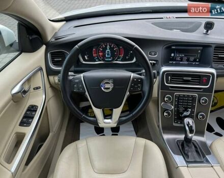 Білий Вольво С60, об'ємом двигуна 1.97 л та пробігом 176 тис. км за 13500 $, фото 23 на Automoto.ua