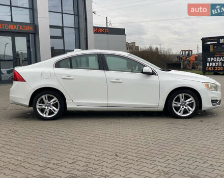 Белый Вольво С60, объемом двигателя 2 л и пробегом 260 тыс. км за 8300 $, фото 5 на Automoto.ua