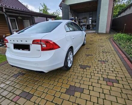 Белый Вольво С60, объемом двигателя 1.97 л и пробегом 236 тыс. км за 10200 $, фото 8 на Automoto.ua