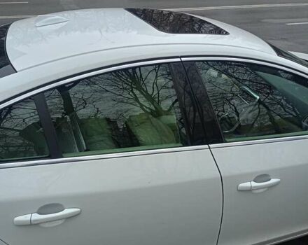 Белый Вольво С60, объемом двигателя 1.98 л и пробегом 146 тыс. км за 10500 $, фото 7 на Automoto.ua