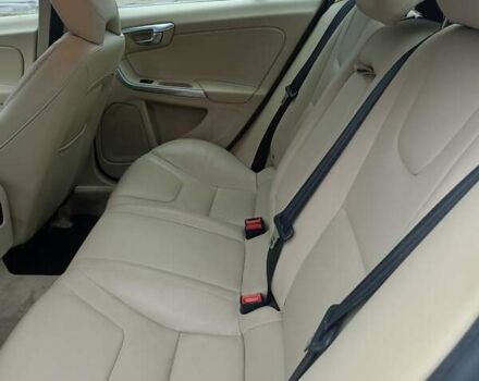 Белый Вольво С60, объемом двигателя 1.98 л и пробегом 146 тыс. км за 10500 $, фото 16 на Automoto.ua