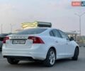 Белый Вольво С60, объемом двигателя 2 л и пробегом 237 тыс. км за 9600 $, фото 5 на Automoto.ua