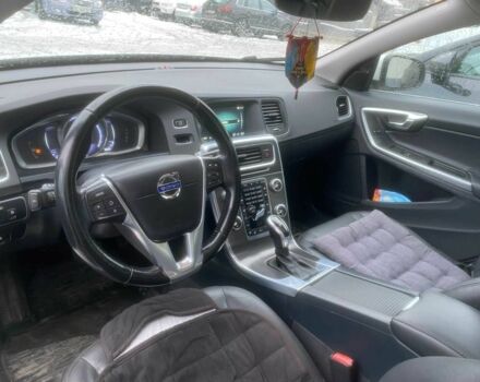 Білий Вольво С60, об'ємом двигуна 2.5 л та пробігом 250 тис. км за 11500 $, фото 11 на Automoto.ua