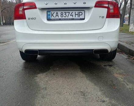 Белый Вольво С60, объемом двигателя 1.98 л и пробегом 146 тыс. км за 10500 $, фото 3 на Automoto.ua