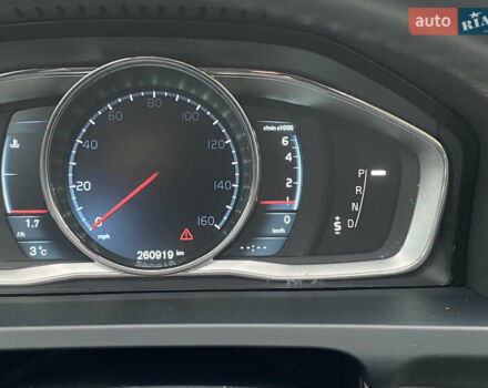 Белый Вольво С60, объемом двигателя 2 л и пробегом 260 тыс. км за 8300 $, фото 35 на Automoto.ua