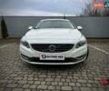 Белый Вольво С60, объемом двигателя 2 л и пробегом 163 тыс. км за 12400 $, фото 1 на Automoto.ua