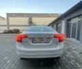 Белый Вольво С60, объемом двигателя 2.52 л и пробегом 244 тыс. км за 12600 $, фото 6 на Automoto.ua