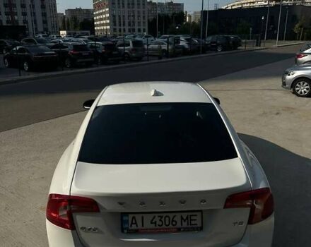 Вольво С60 2014 в Киеве на Automoto.ua Белый Вольво С60, объемом двигателя 1.97 л и пробегом 190 тыс. км за 9999 $, фото 4 на Automoto.ua