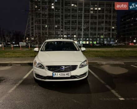 Білий Вольво С60, об'ємом двигуна 1.97 л та пробігом 146 тис. км за 10700 $, фото 1 на Automoto.ua